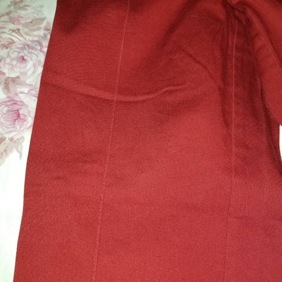 Deep red pants - Picture 5 of 5